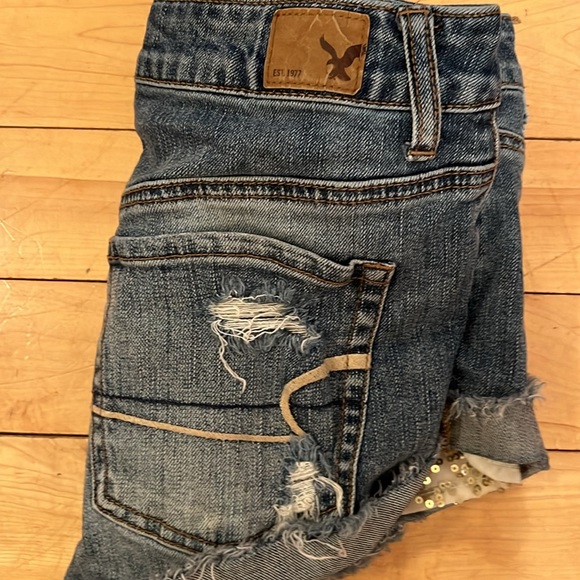 American eagle shorts size 4 - Picture 3 of 3